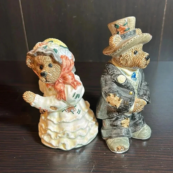 Salt and Pepper Shakers Teddy Bearware  Bride and Groom Boyds Bears. - Picture 2 of 5